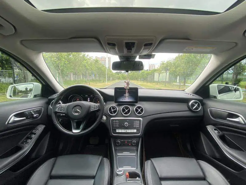Mercedes-Benz GLA 2018 GLA 200 Dynamic — 8