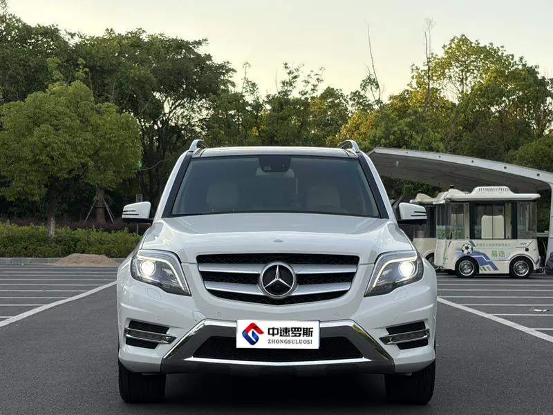 Mercedes-Benz GLK-Class 2015 GLK 300 4MATIC Fashion Ultimate Edition — 2