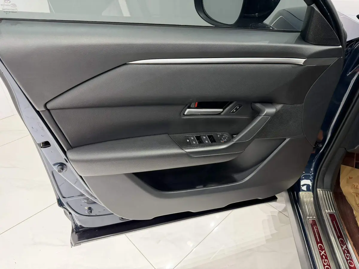 Mazda CX-50 2023 2.0L Leading Edition — 12