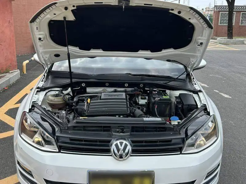 Golf 2016 1.6L Automatic Fashion Model — 9