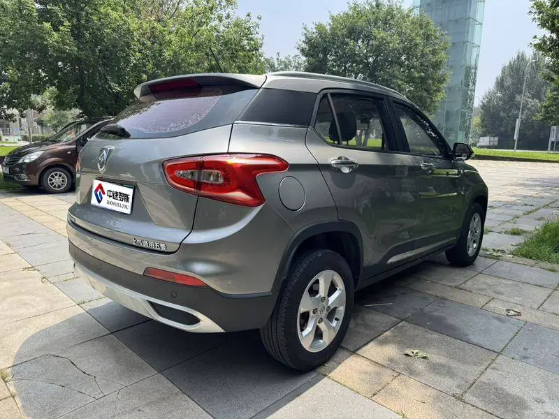 Baojun 510 2017 1.5L Manual Luxury Model — 6