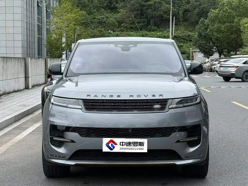 Range Rover Sport 2024 400PS Dynamic HSE — 2