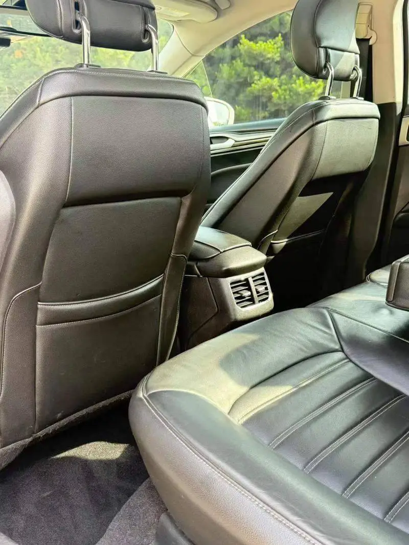 Mondeo 2013 2.0L GTDi200 Fashion Model — 8