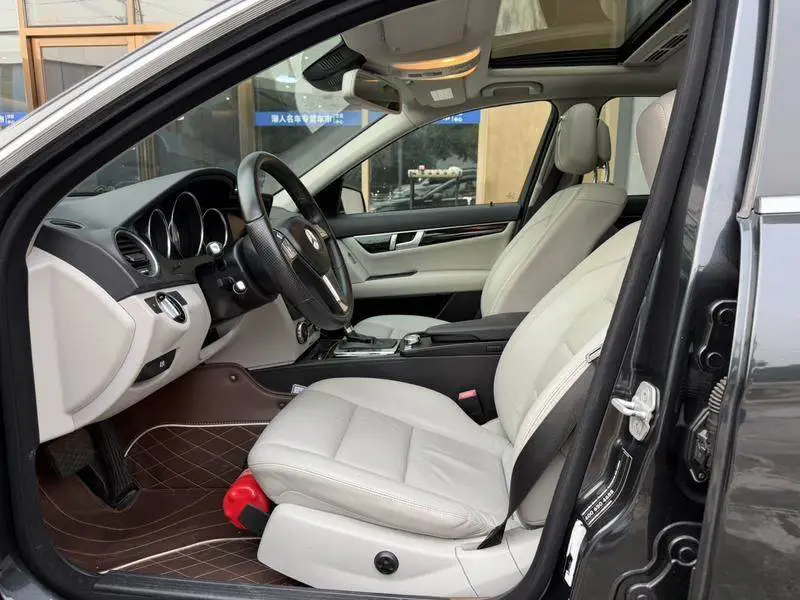Mercedes-Benz C-Class 2011 C 300 Fashion — 8