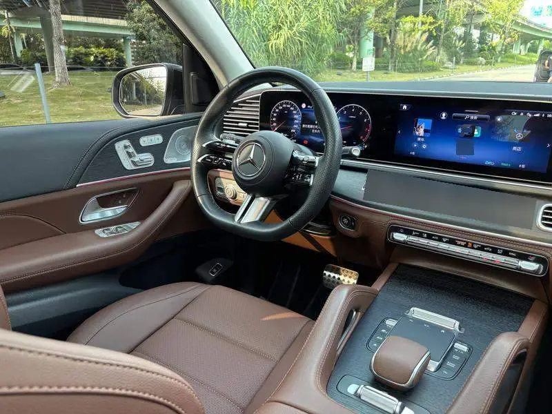 Mercedes-Benz GLS 2025 GLS 450 4MATIC Fashion Edition — 13
