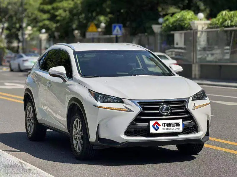 Lexus NX 2015 200 Front-Drive Edition — 3