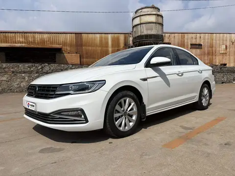 Bora 2021 1.5L Automatic Elite Smart Link Edition