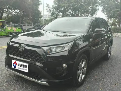 RAV4 Rongfang 2022 2.0L CVT 2WD Fashion Edition
