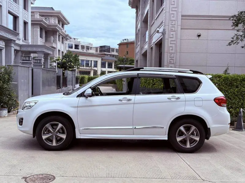 Haval H6 2016 upgraded version 1.5T manual two-wheel drive elite model — 4