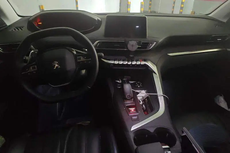 Peugeot 5008 2017 380THP 7-seat luxury version — 15