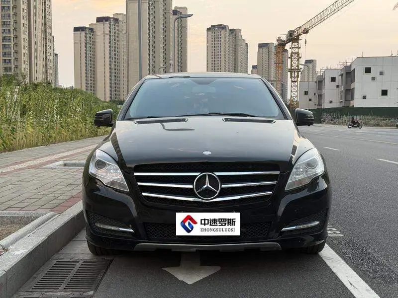 Mercedes-Benz R-Class 2017 R 320 4MATIC Business Edition — 2