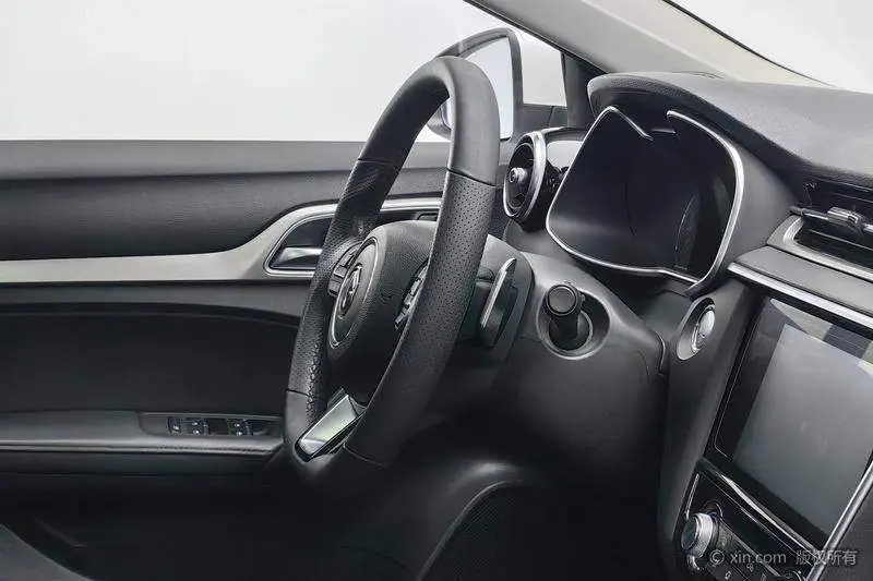 MG6 2018 20T Automatic Elite Smart Link Edition National VI — 16