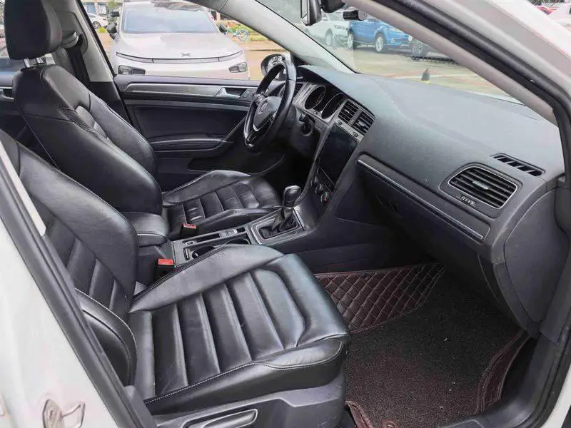 Golf 2016 230TSI Automatic Comfort — 7