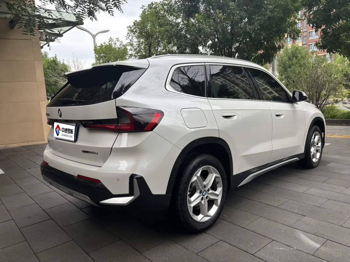 BMW X1 2023 sDrive20Li X Design Package — 3