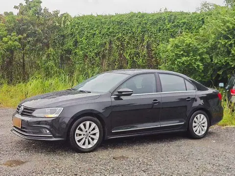 Sagitar 2015 1.6L Automatic Fashion Model