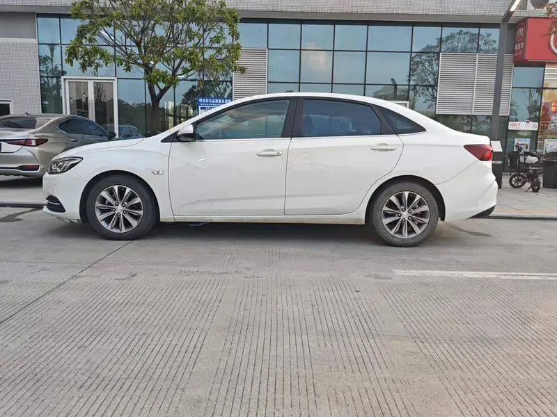 Cruze 2022 320 Automatic Enjoy Sunroof Edition — 3