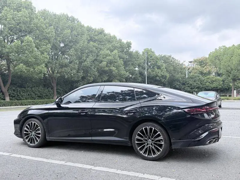 MG7 2023 1.5T DCT Luxury Edition — 4