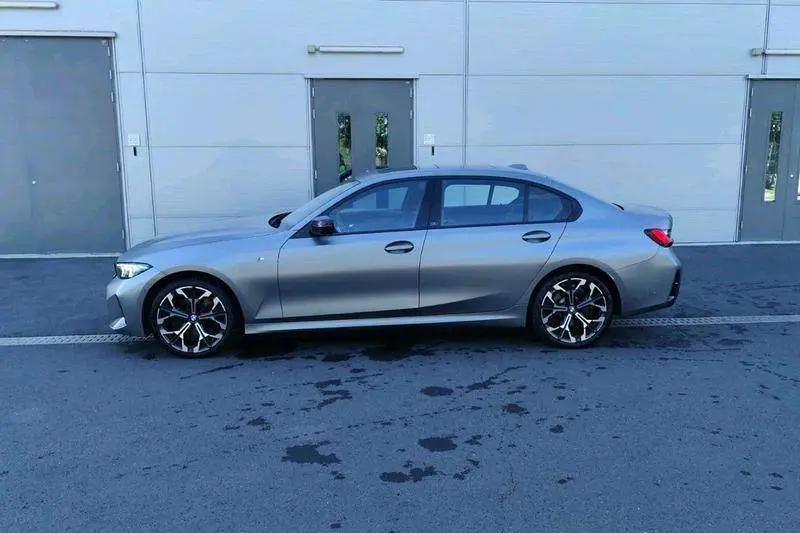BMW 3 Series 2025 330Li 50th Anniversary Limited Edition — 3