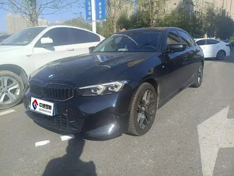 BMW 3 Series 2025 330i M Sport Night Edition