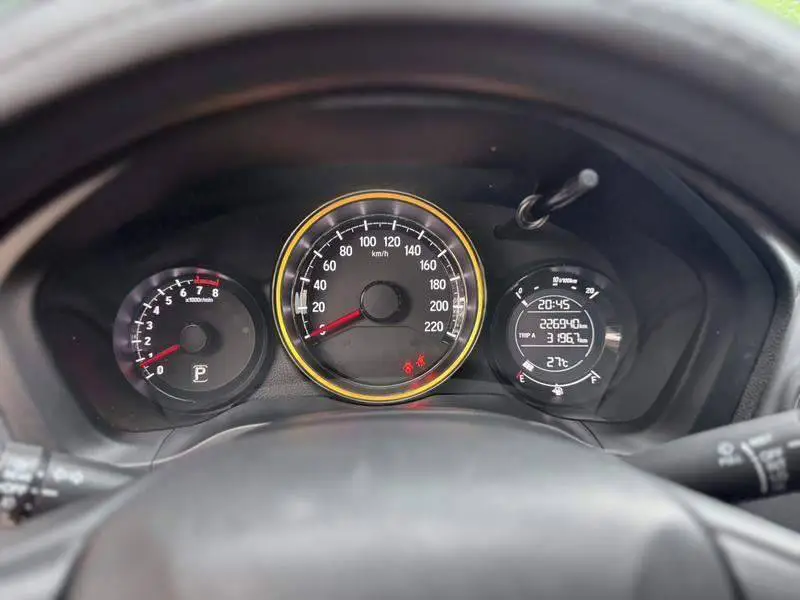 Honda XR-V 2015 1.5L LXi CVT Classic Edition — 7