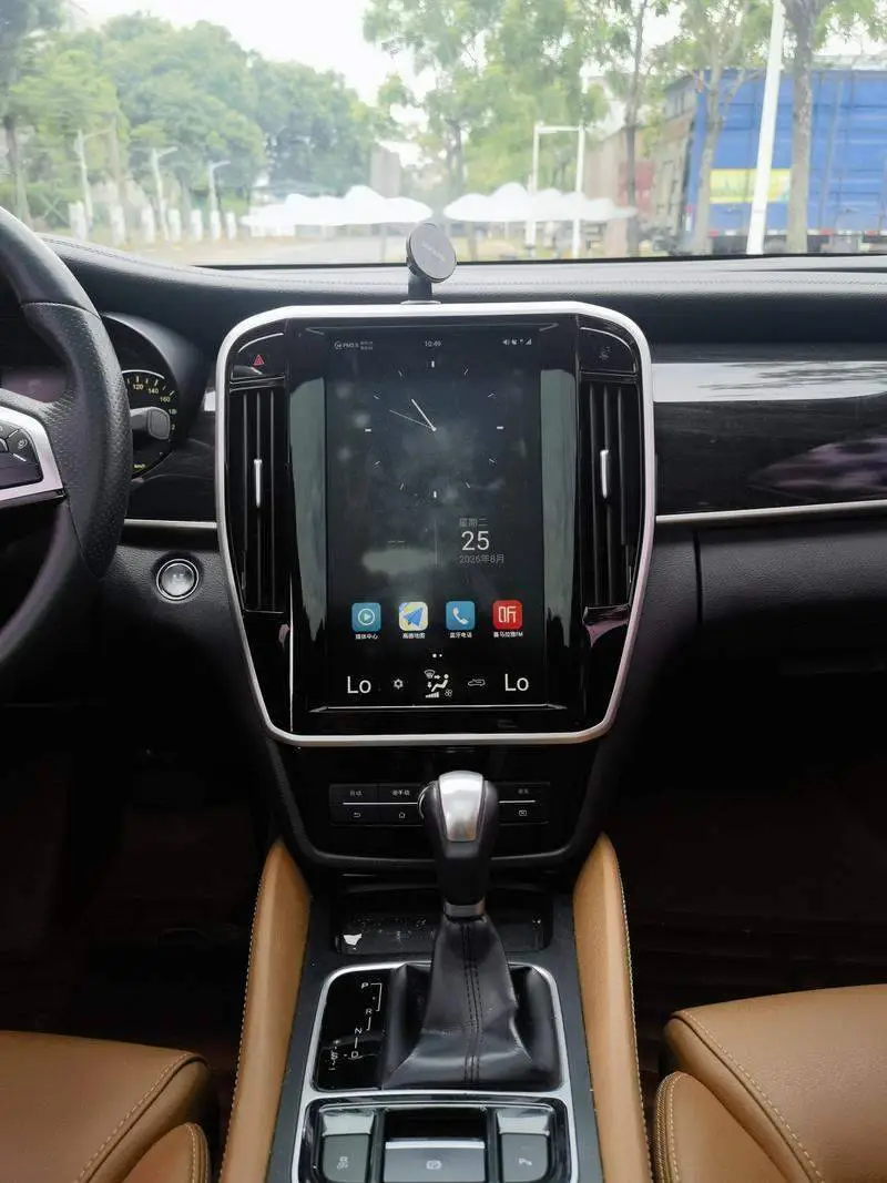 Song MAX 2018 1.5T Automatic Intelligent Connection Premium 6 Seaters — 18