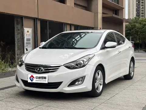 Elantra 2013 1.6L Automatic Leading Model