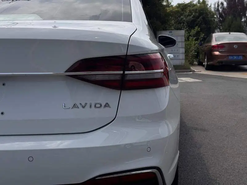 Lavida 2024 1.5L Automatic 5 Million Edition — 12