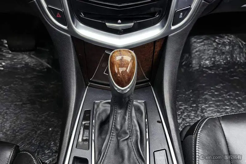 Cadillac SRX 2014 3.0L Elite — 15