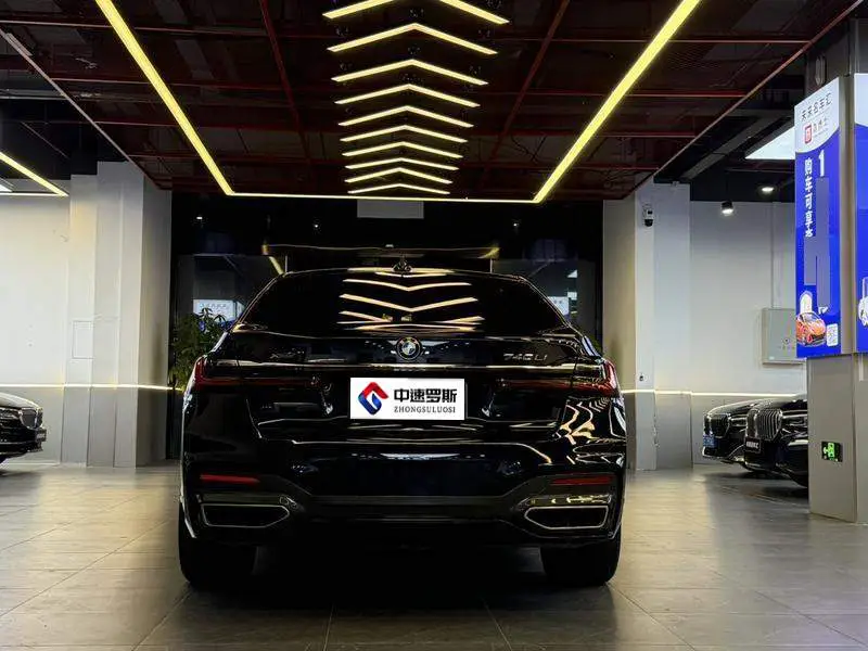 BMW 7 Series 2022 740Li xDrive Executive M Sport Package — 4