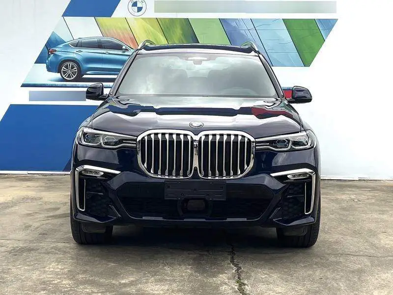 BMW X7 2021 xDrive40i Premium M Sport Package — 2