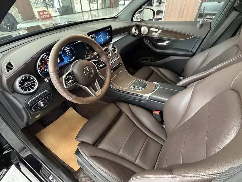 Mercedes-Benz GLC 2022 GLC 260 L 4MATIC Luxury — 14