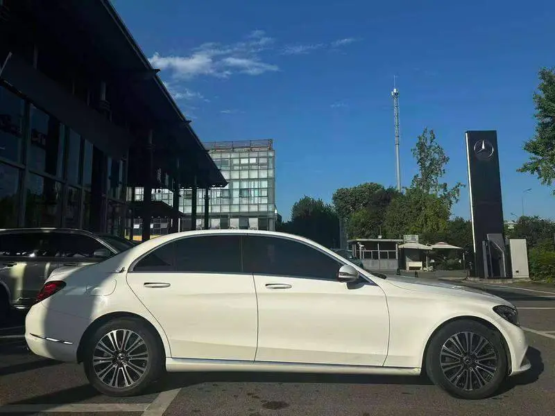 Mercedes-Benz C-Class 2018 C 200 L — 8