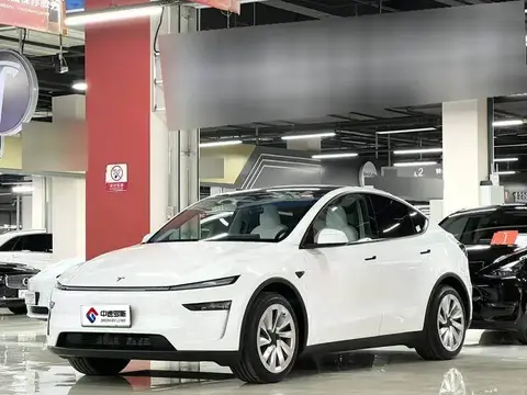 Model Y 2025 rear-wheel drive version