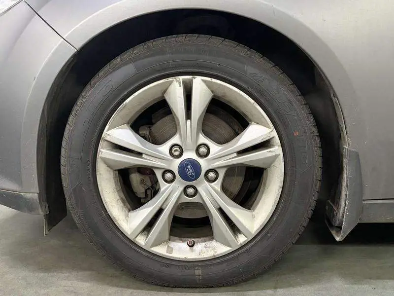 Fox 2012 Sedan 1.6L Automatic Comfort — 7