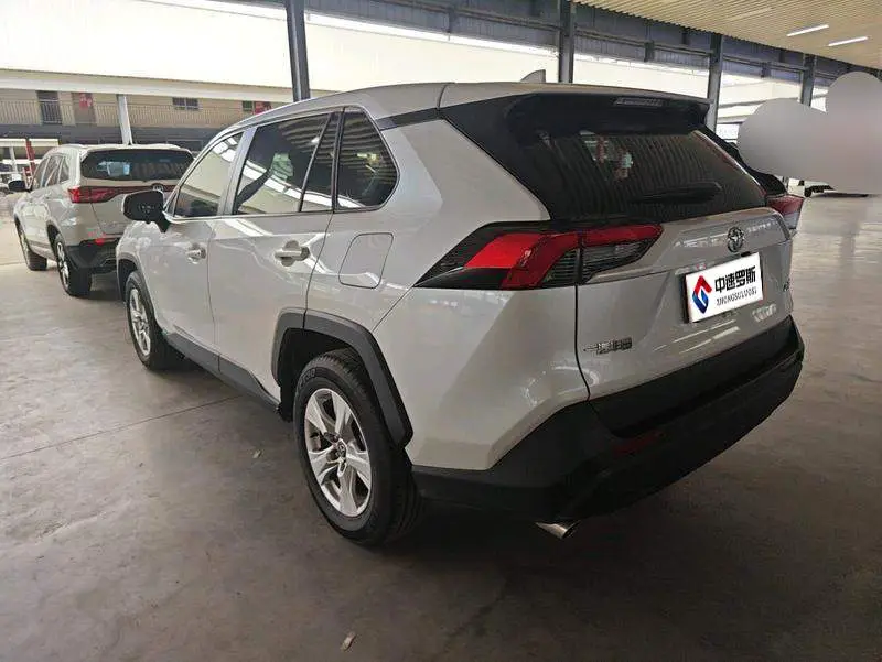 RAV4 Rongfang 2024 2.0L CVT 2WD Urban Edition — 3