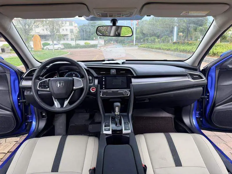 Civic 2016 220TURBO CVT Deluxe Edition — 8