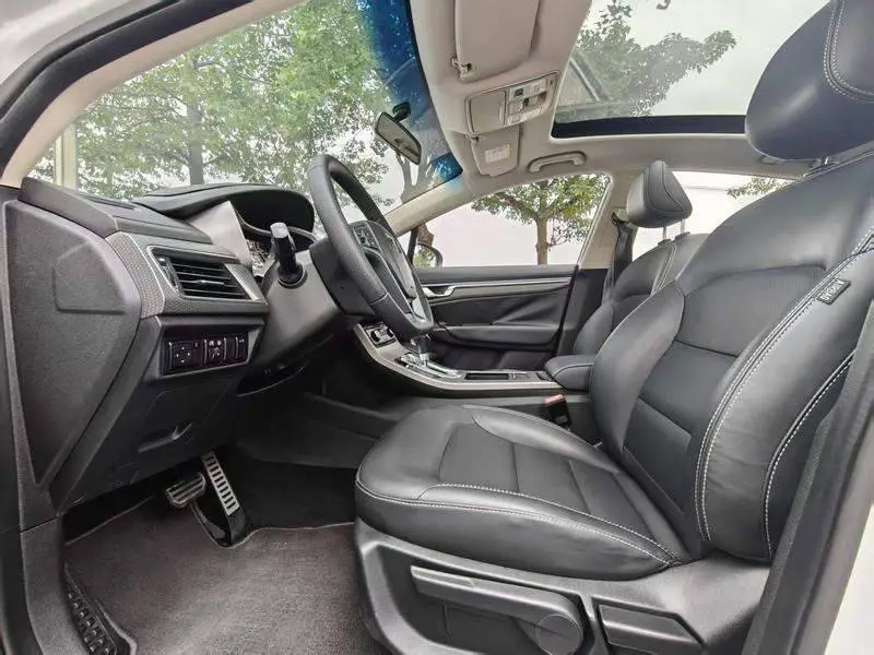 Emgrand GS 2017 Sports Edition 1.3T Automatic Intelligent Connection — 14