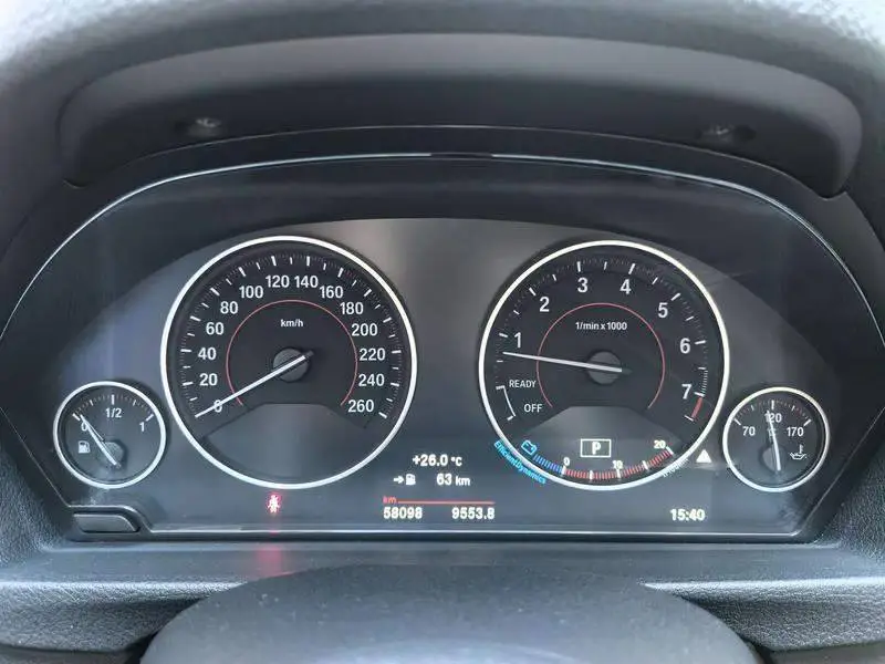 BMW 3 Series 2017 320Li M Sports — 10