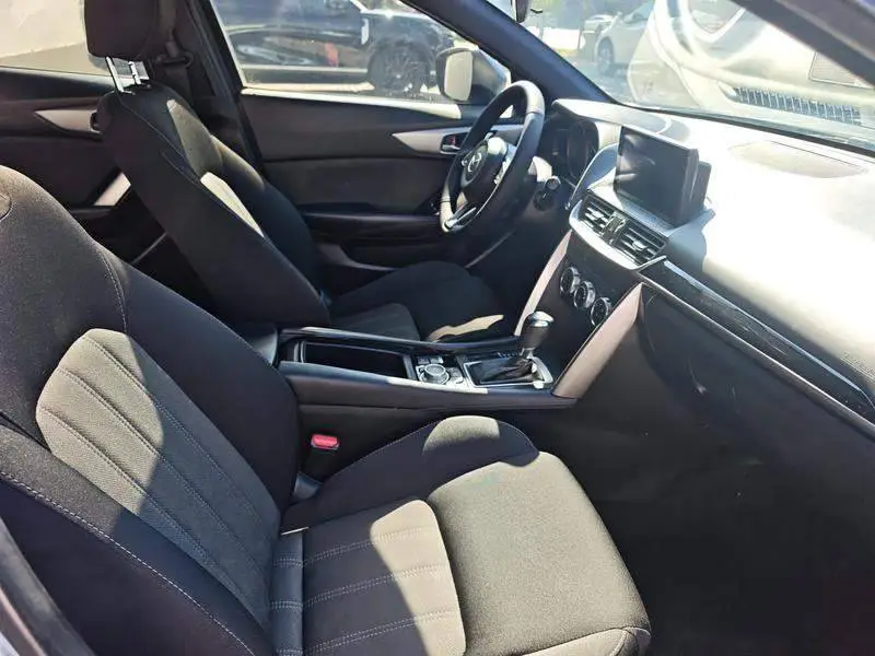 Mazda CX-4 2018 2.0L Automatic 2WD Blue Sky Vitality Edition National V — 14