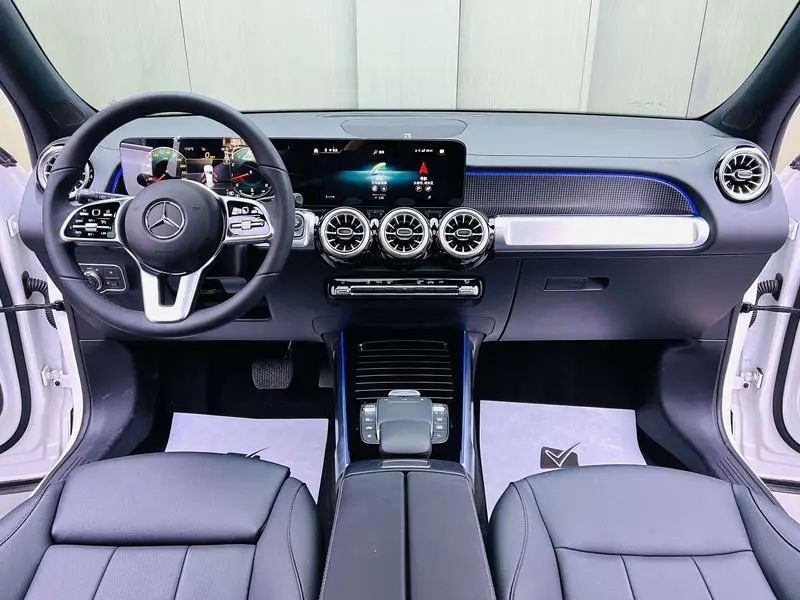 Mercedes-Benz GLB 2023 GLB 220 Dynamic — 10