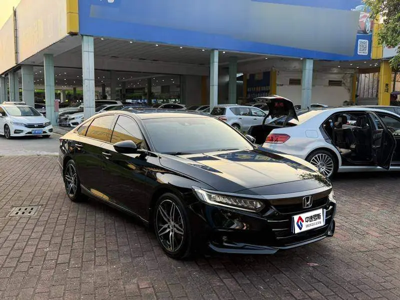 Accord 2022 260TURBO Fantasy Night Premium Edition — 3