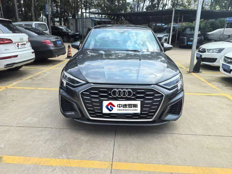 Audi A3 2021 Sportback 35 TFSI Luxury Elegance — 2