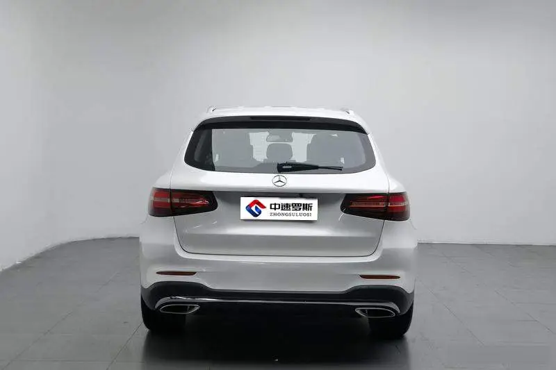 Mercedes-Benz GLC 2019 GLC 300 L 4MATIC Dynamic — 3