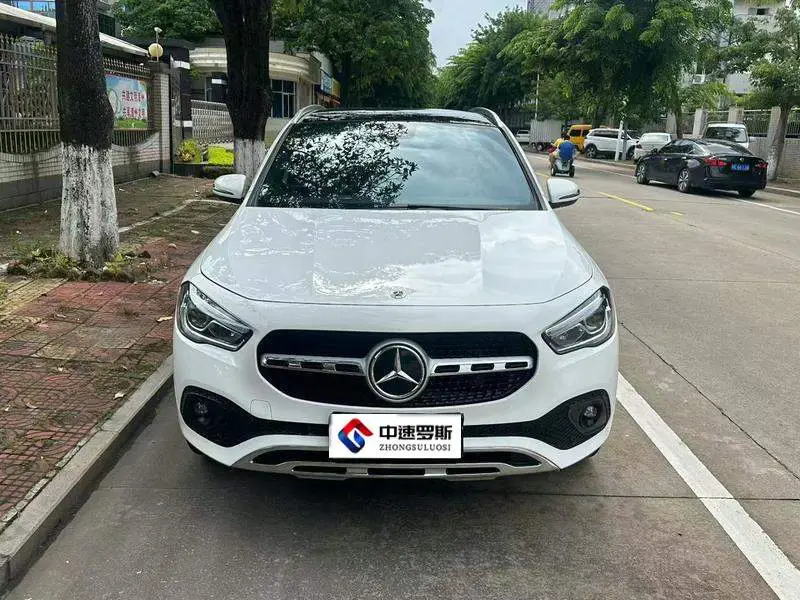 Mercedes-Benz GLA 2023 GLA 200 — 2