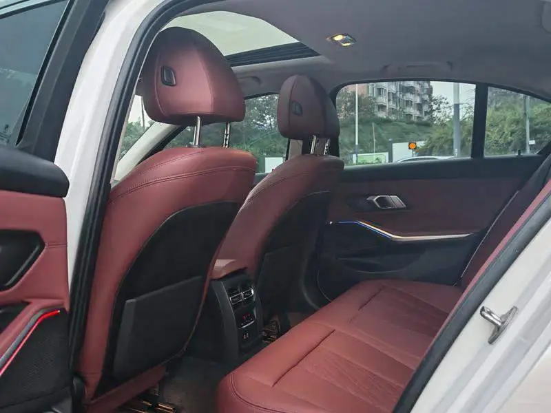 BMW 3 Series 2022 facelift 325i M Sport package — 16