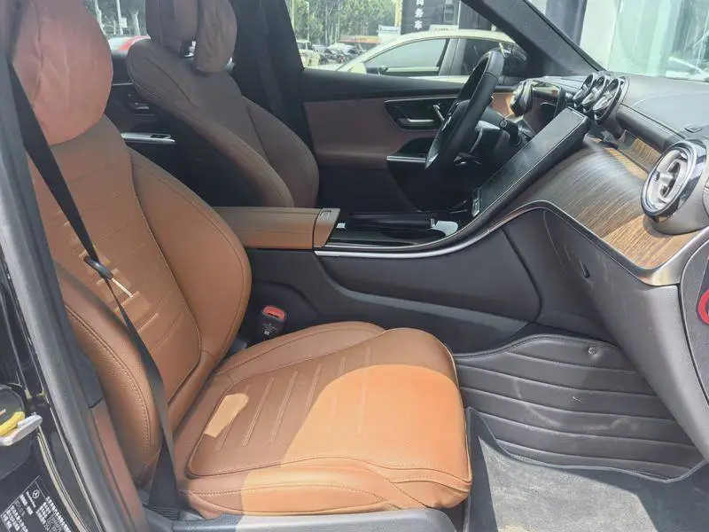Mercedes-Benz GLC 2025 GLC 300 L 4MATIC Dynamic 5-seater — 16