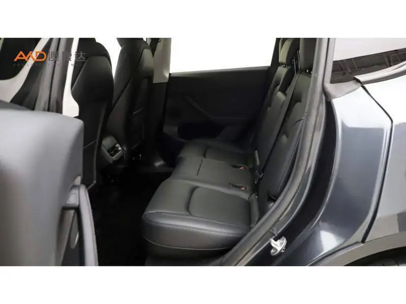 Model Y 2024 rear-wheel drive version — 8
