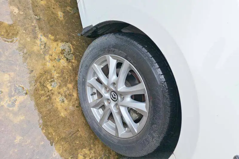 Mazda 3 Angkesaila 2017 Sedan 1.5L Automatic Comfort National VI — 9