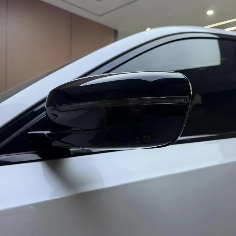 BMW 3 Series 2025 330Li M Sport Night Edition — 11