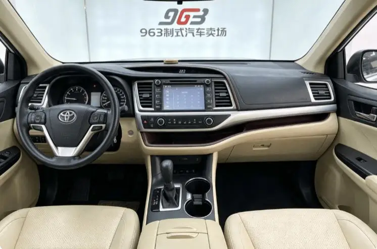 Highlander 2015 2.0T 4WD Elite Edition 7 Seaters — 18